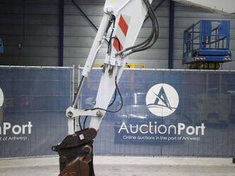 2013-takeuchi-tb295w-1404300-44902325