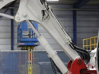 2013-takeuchi-tb295w-1404300-44902327