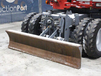 2013-takeuchi-tb295w-1404300-44902328