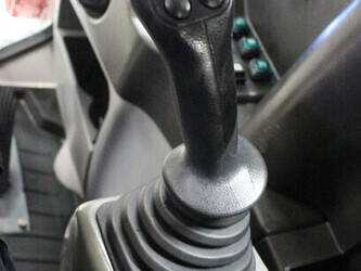 2013-takeuchi-tb295w-1404300-44902352