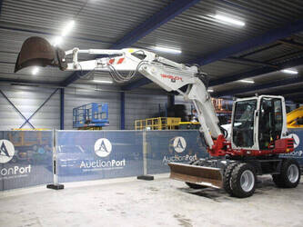 2013-takeuchi-tb295w-1404300-44902354