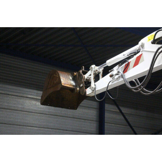 2013 تاكوتشي TB295W-44902357