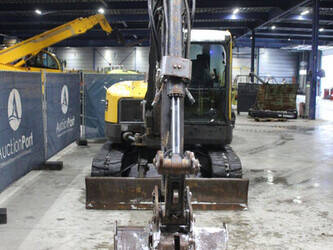 2016-volvo-ecr88d-1404301-44902365