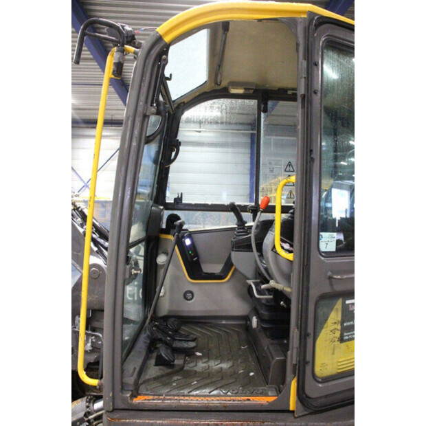 2016 Volvo ECR88D-44902381