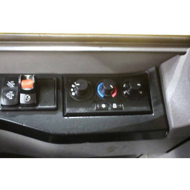 2016 Volvo ECR88D-44902390