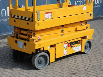 2010-haulotte-optimum-8-1404308-44902596