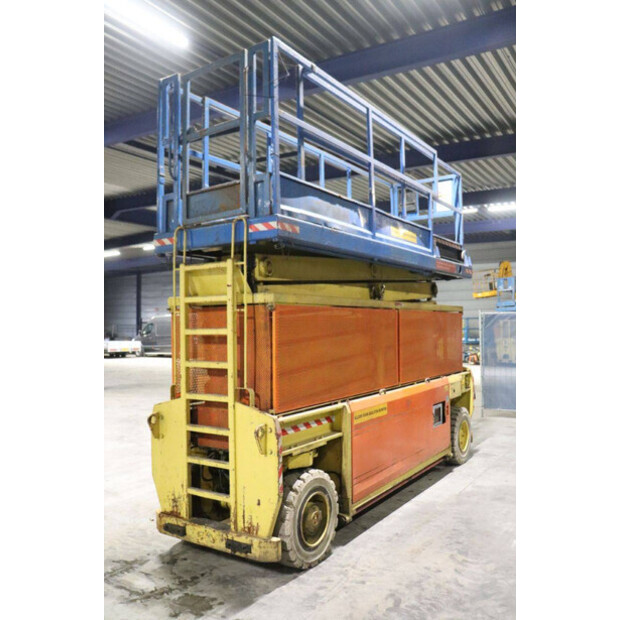 German S205 F12-44902672