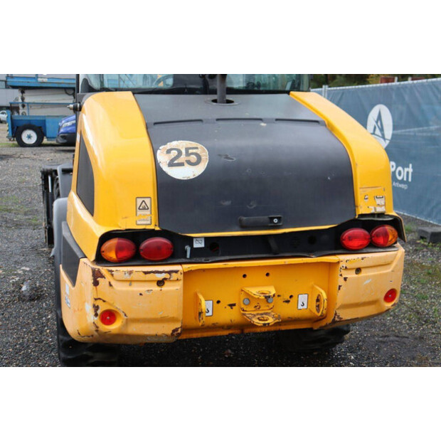 2017 JCB 406 T4-44902712