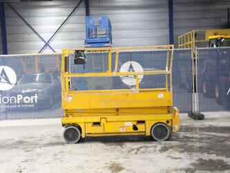 2013-haulotte-compact-8-1404314-44902741