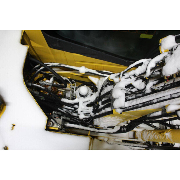 Komatsu PW148-44902787