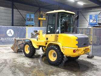 2016-volvo-l30g-1404317-44902845