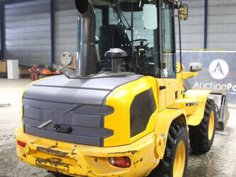 2016-volvo-l30g-1404317-44902847