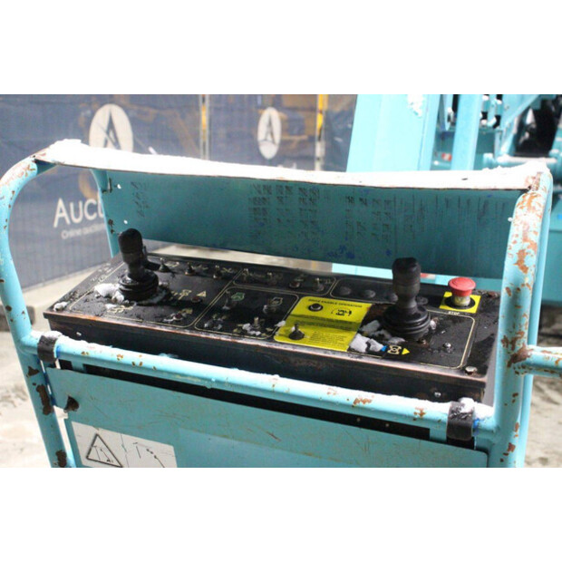 2011 Genie S-65-44902909