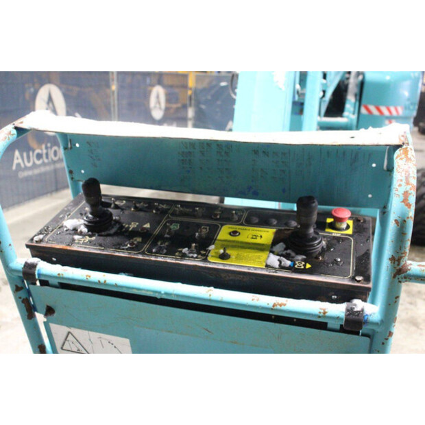 2011 Genie S-65-44902911