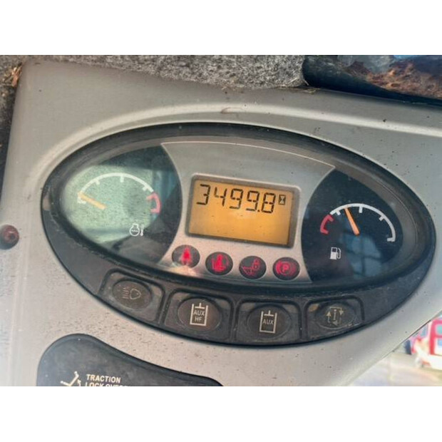 2011 BOBCAT S100-44902930