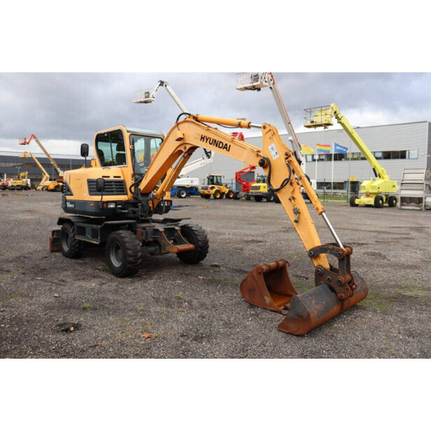 2013 Hyundai 55W-9-44903029