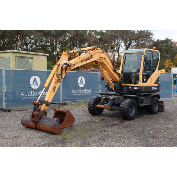 2013 Hyundai 55W-9-44903031