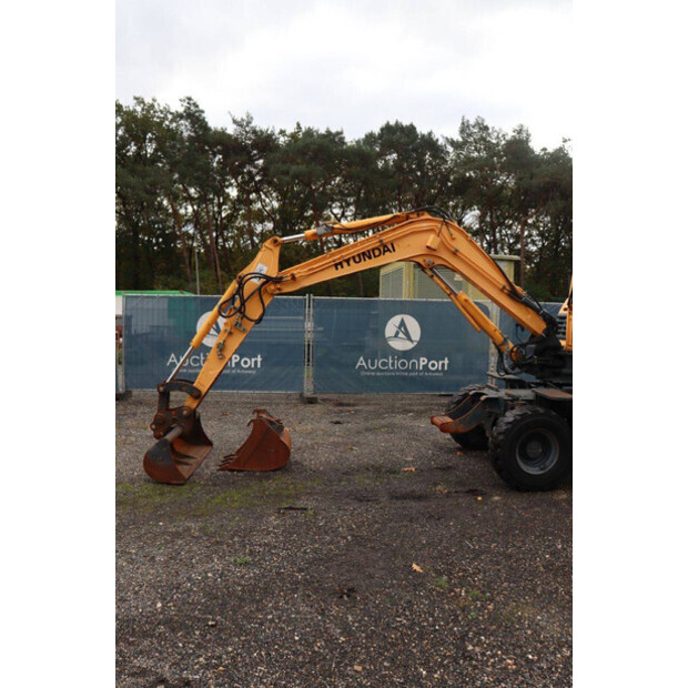 2013 Hyundai 55W-9-44903032