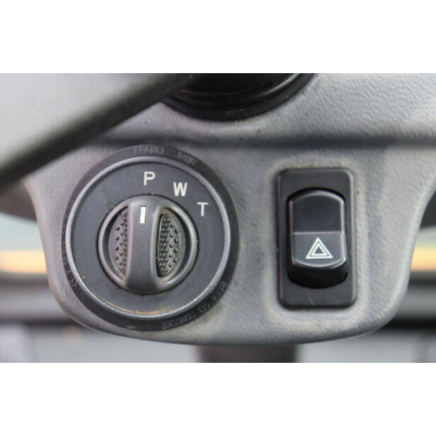 2013 Hyundai 55W-9-44903057