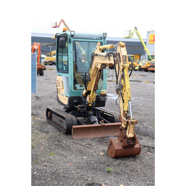 2015 YANMAR SV22-44903232