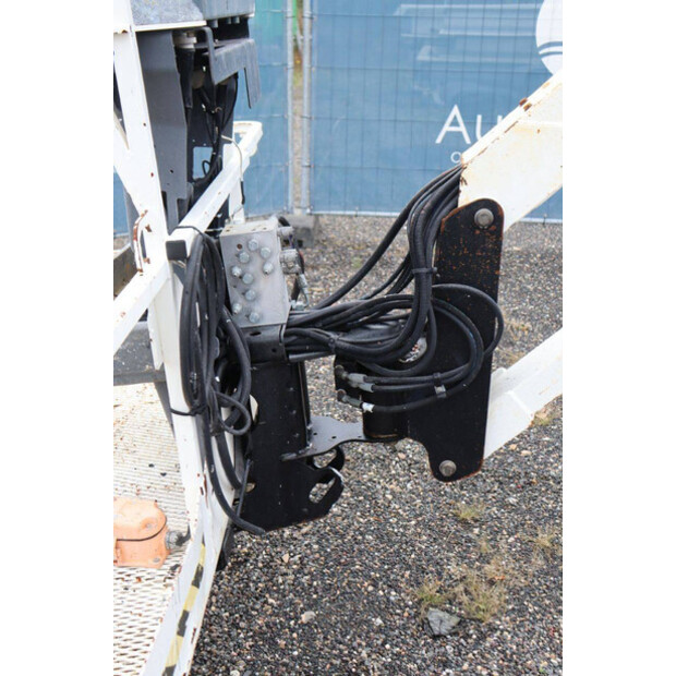 2013 جيه ال جي 1250AJP-44903604