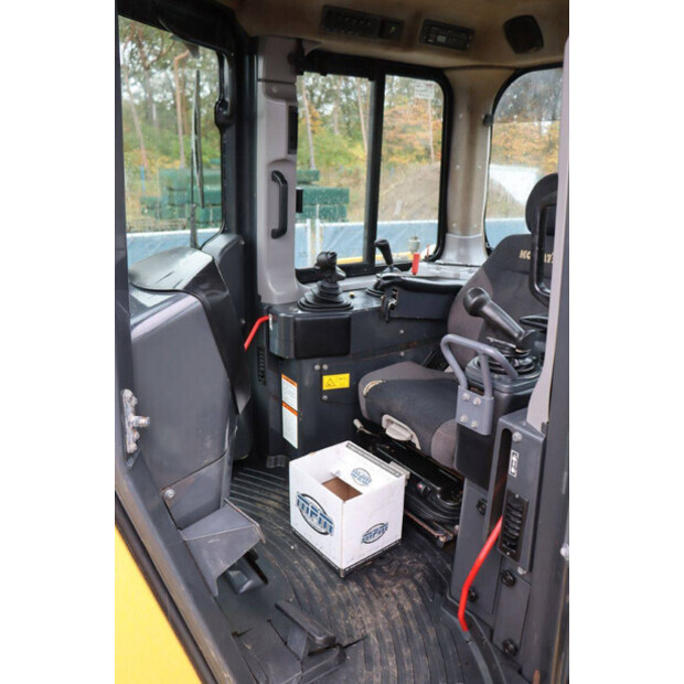 2013 Komatsu D65PX-17-44903650