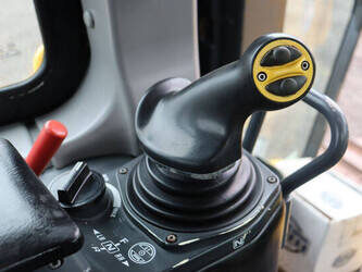 2013-komatsu-d65px-17-1404338-44903659