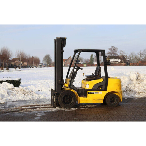 2012 Hyundai 30D-7E-44903886