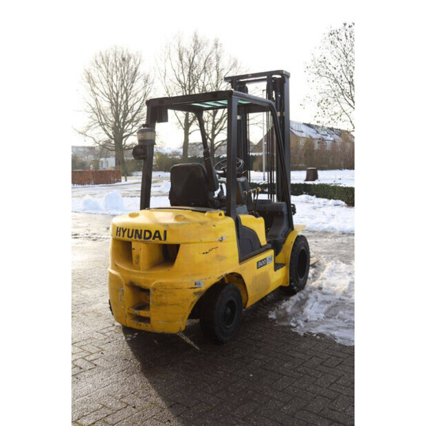 2012 Hyundai 30D-7E-44903891