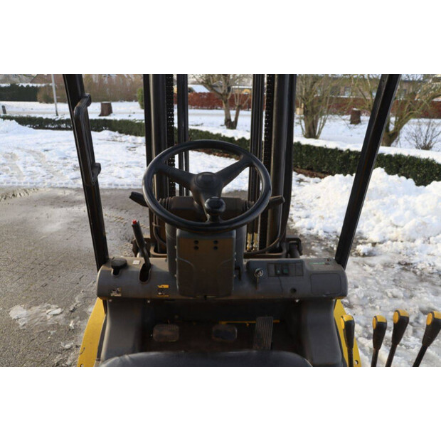 2012 Hyundai 30D-7E-44903903