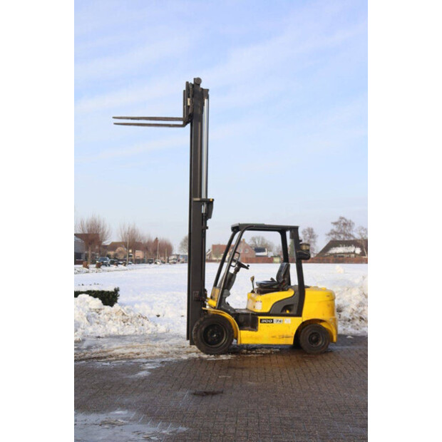 2012 Hyundai 30D-7E-44903921