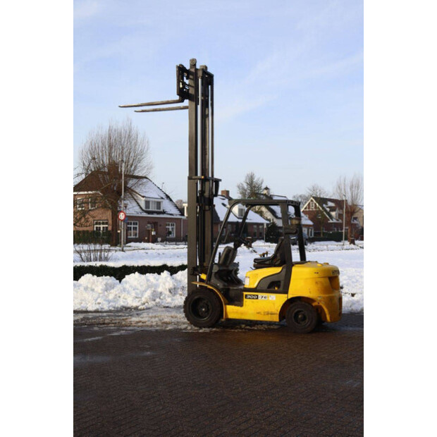 2012 Hyundai 30D-7E-44903923