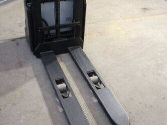 2019-toyota-swe100-44903979