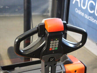 2019-toyota-swe100-44903989