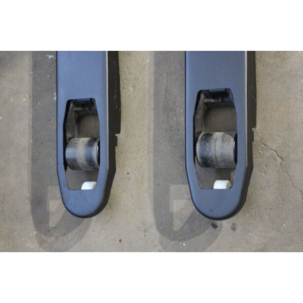 2021 تويوتا LWE160-44904007