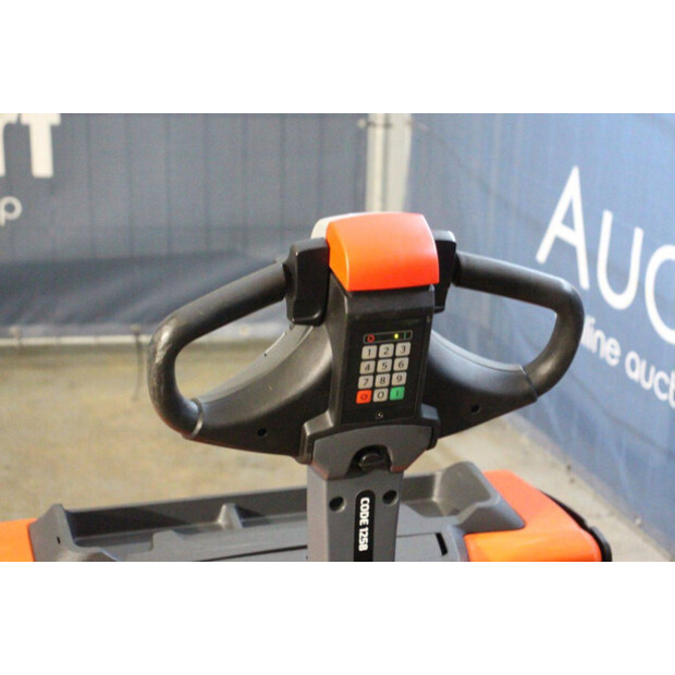 2021 تويوتا LWE160-44904011