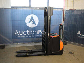 Image for PALLET STACKER 2017 Toyota SWE140L