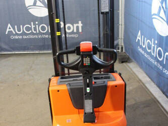 2017-toyota-swe140l-1404354-44904066