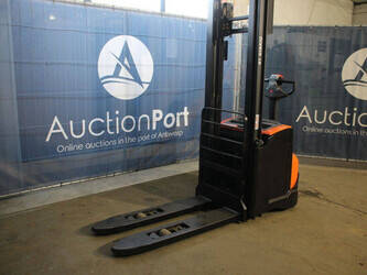 2017-toyota-swe140l-1404354-44904069