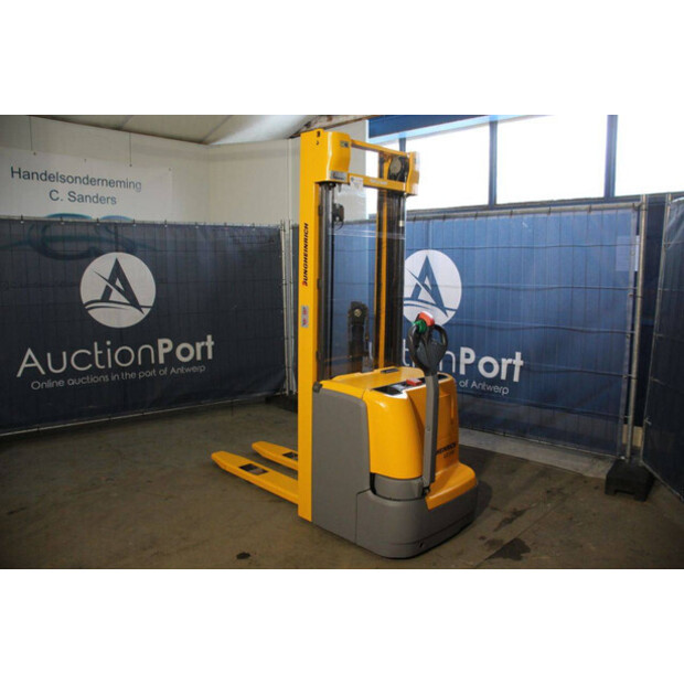 2015 جنجهينريتش EJC 216-44904086