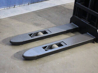 2018-toyota-swe120-1404356-44904115