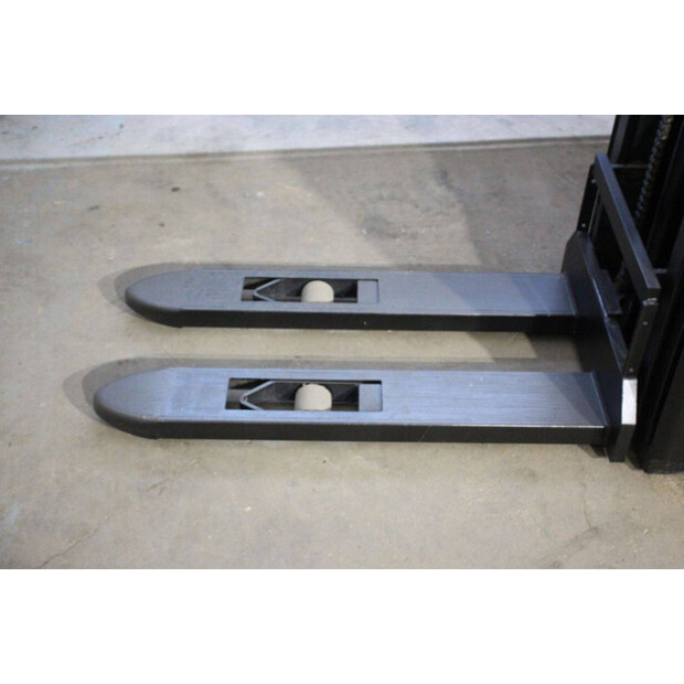 2018 Toyota SWE120-44904116