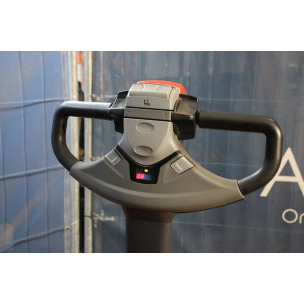 2018 Toyota SWE120-44904122