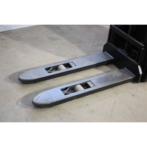 2018 Toyota SWE120-44904138