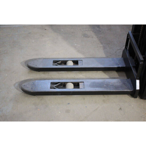 2018 Toyota SWE120-44904139