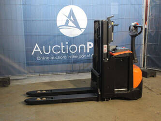 Image de Empileur de palettes piéton 2020 Toyota SWE200D