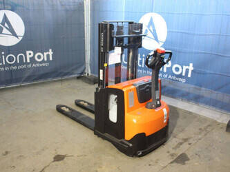 2020-toyota-swe200d-1404360-44904203