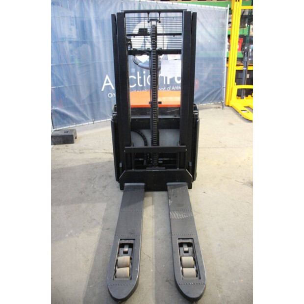 2020 Toyota SWE200D-44904207