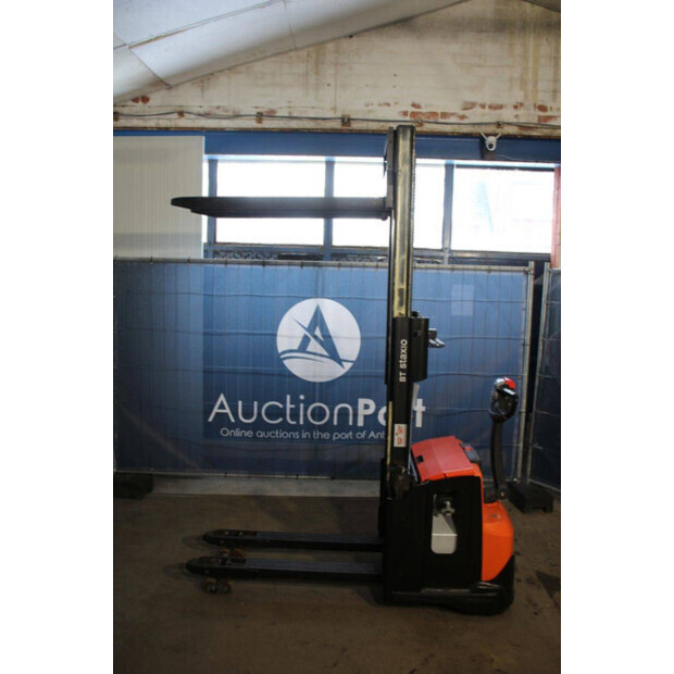 2020 Toyota SWE200D-44904219