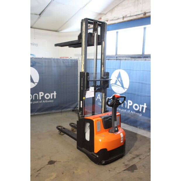 2020 Toyota SWE200D-44904220